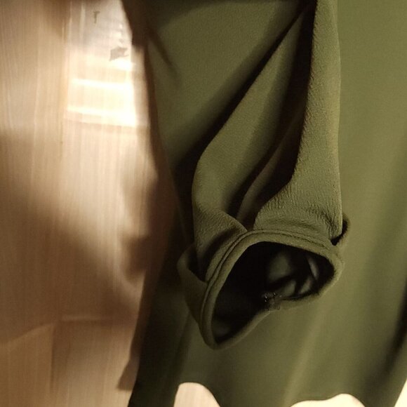 Green Envelope Womens Olive Green Puffy Sleeve Top Small - Picture 5 of 6